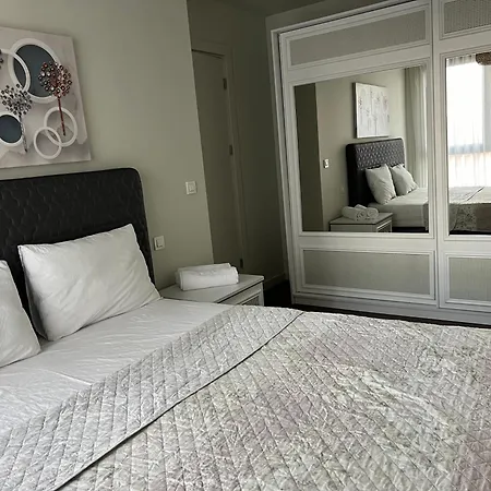 Apartment Huzurlu Ve Sirin *