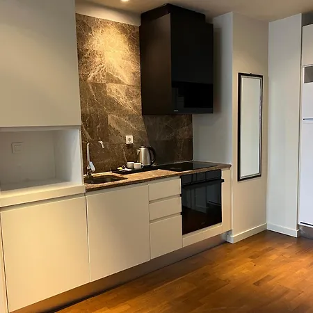 Huzurlu Ve Sirin * Istanboel