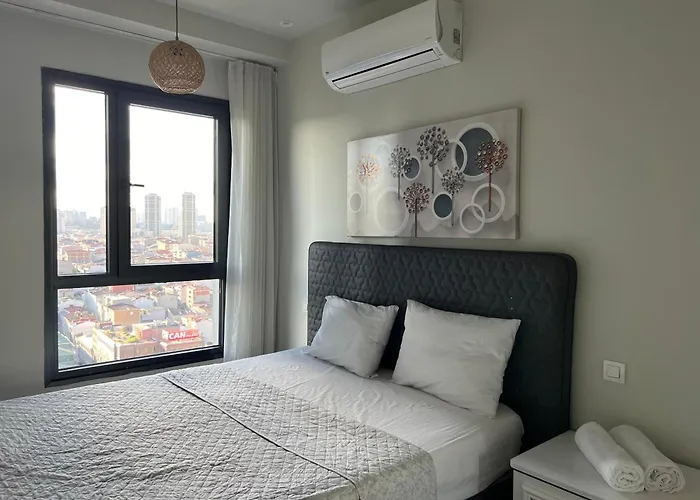 Huzurlu Ve Sirin Istanbul