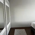 Huzurlu Ve Sirin